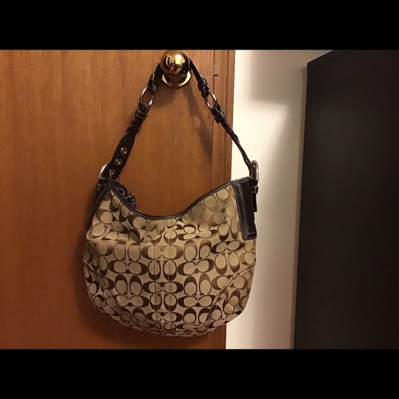 Handbag - Picture 2 of 3